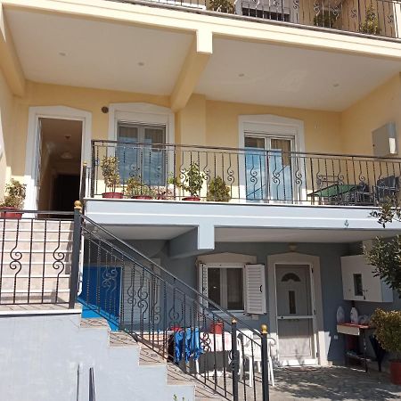 Apartamento Teo'S House 3 Kalambaka Exterior foto